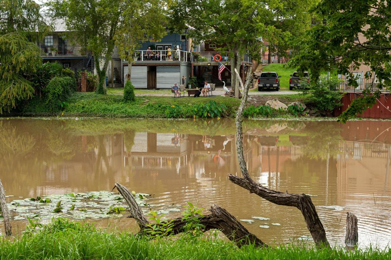 Villa Chateau Royale, Pet Friendly, On Bayou, Downtown! à La Nouvelle-Ibérie Extérieur photo